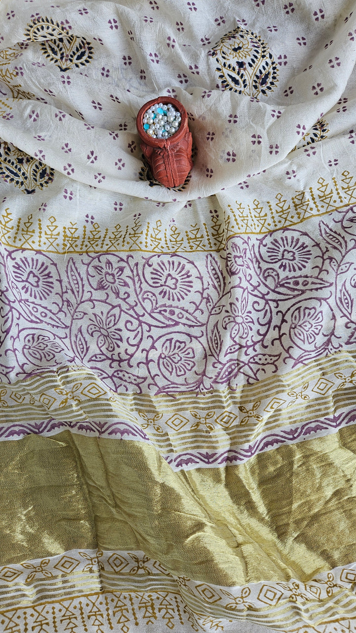 Mauve'n'white cotton satin suit material