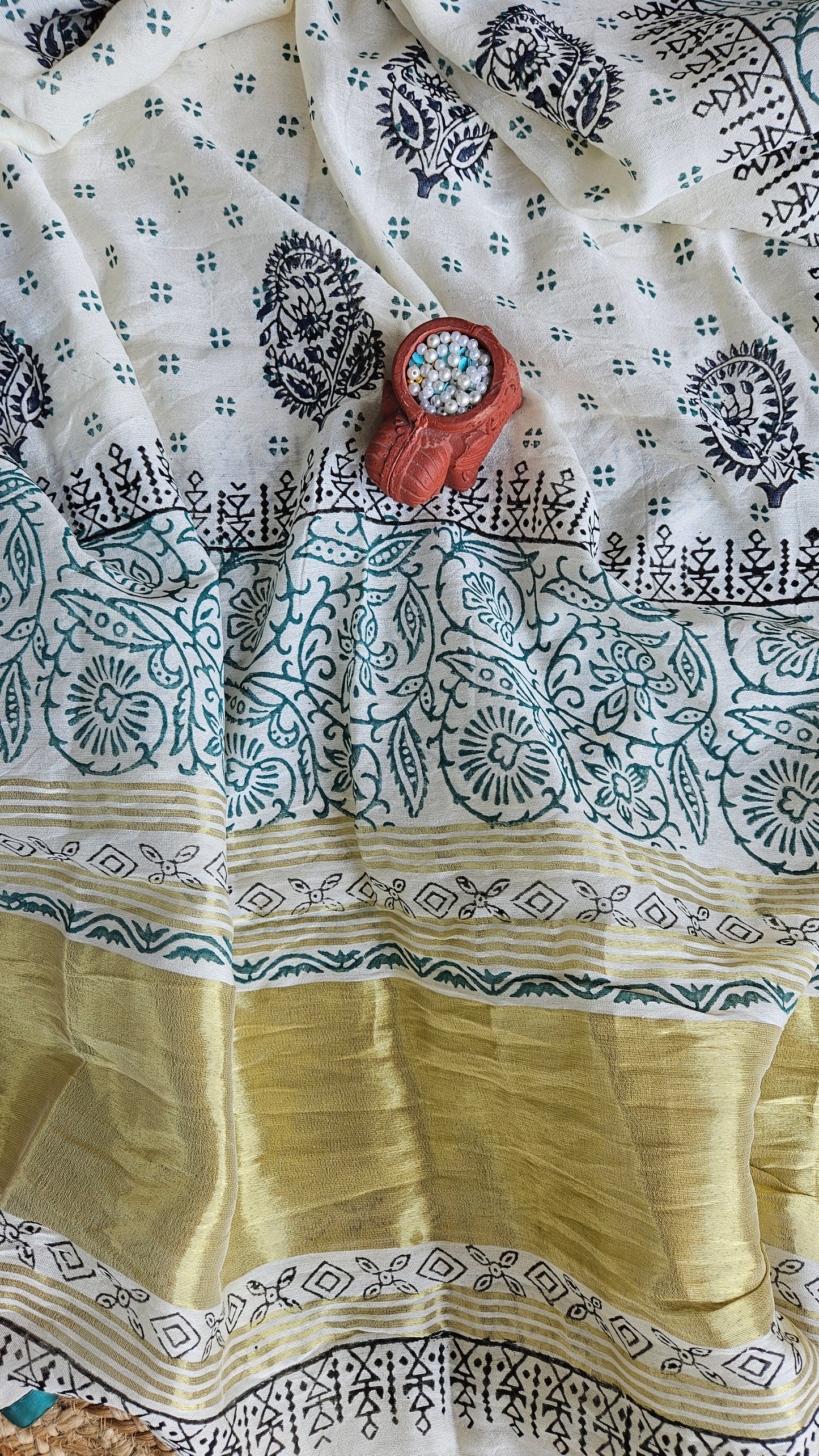 Green'n'white cotton satin suit material