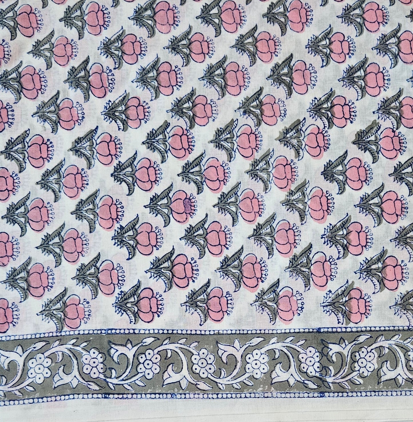 Grey'n'pink Sanganeri suit with chiffon dupatta