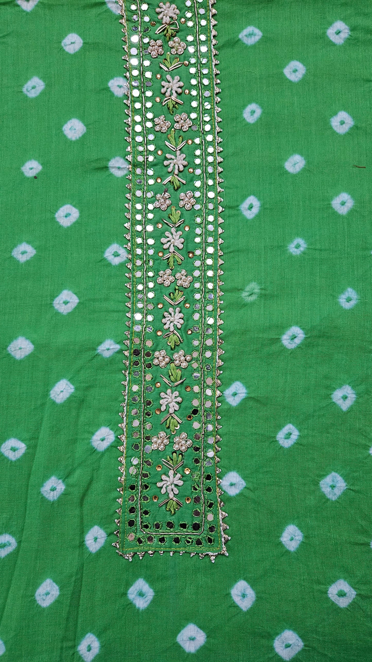 Green'n'white bandhani cotton suit with chiffon dupatta