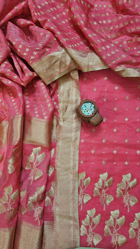 Pink'n'gold zari weaved chanderi suit