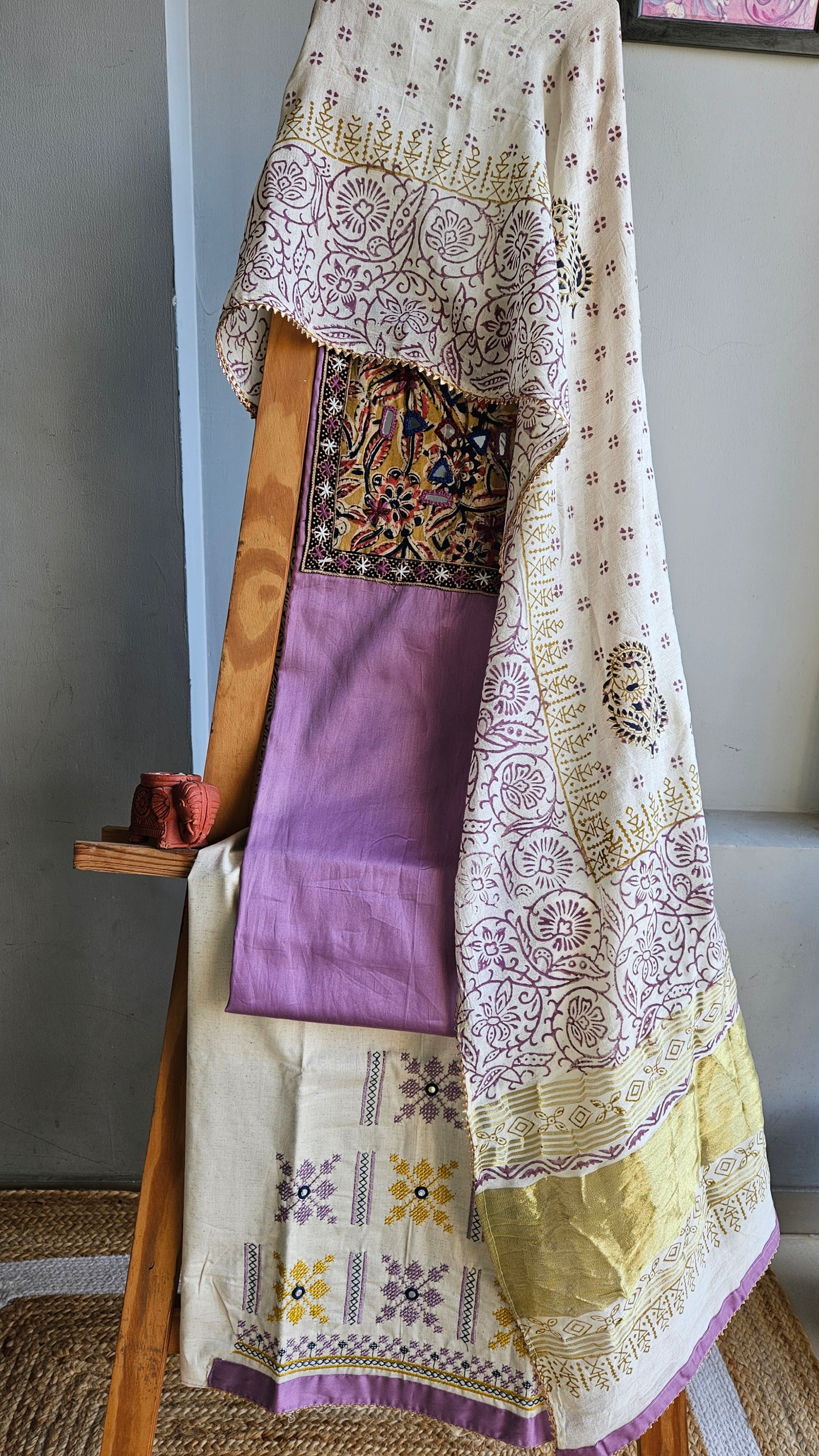 Mauve'n'white cotton satin suit material