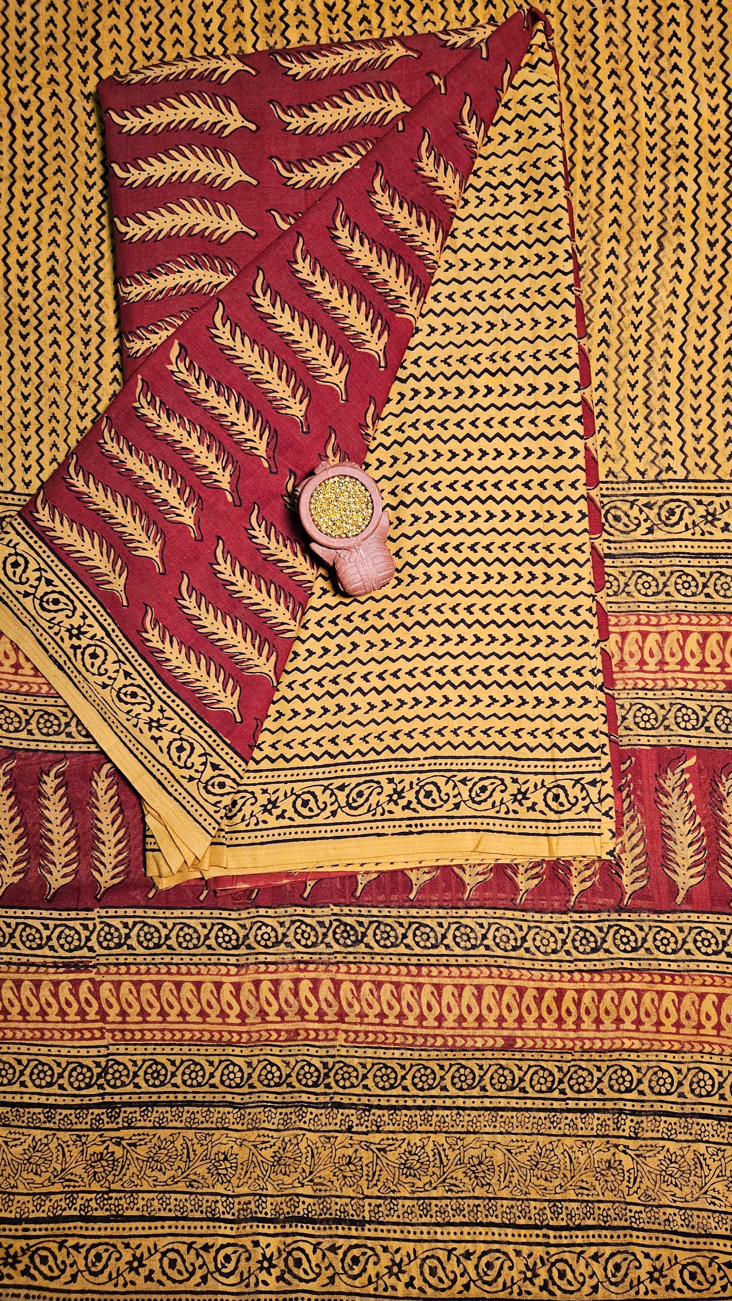 Maroon’n’mustard bagh print cotton suit material