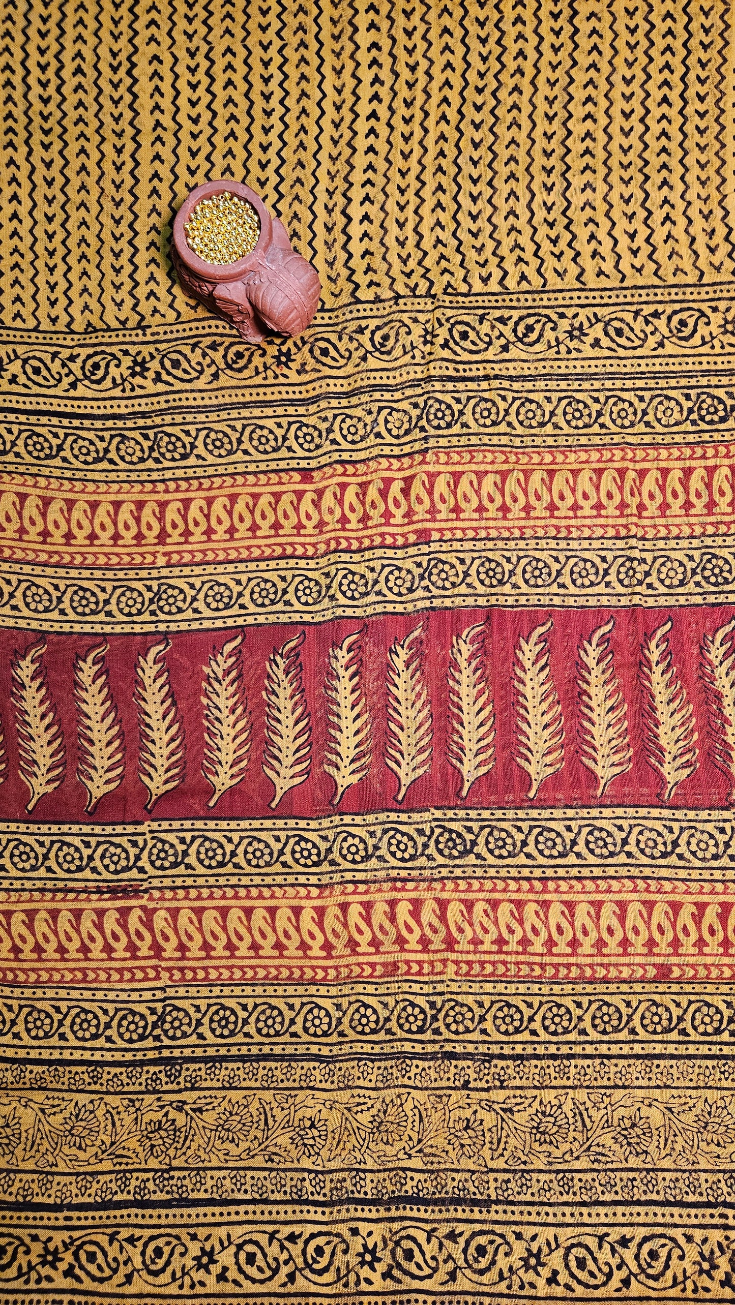 Maroon’n’mustard bagh print cotton suit material