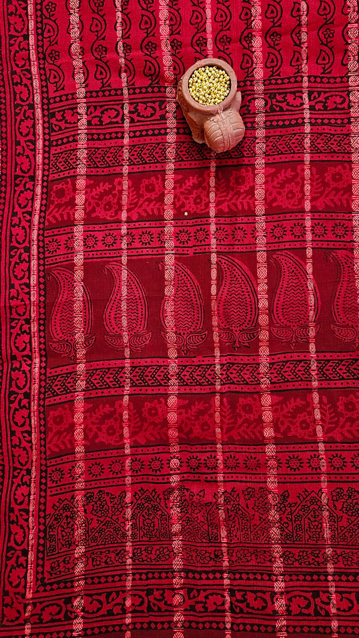 Black'n'red bagh print cotton suit
