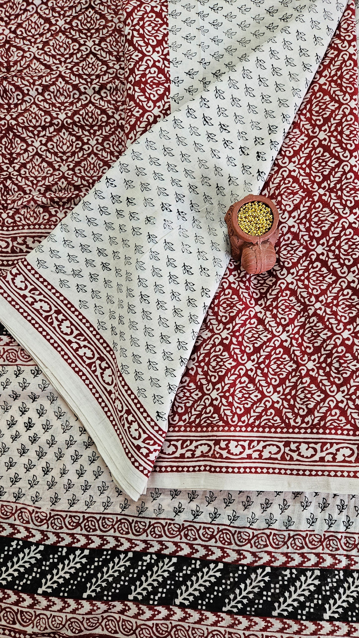 Red white'n'black Bagh print cotton suit