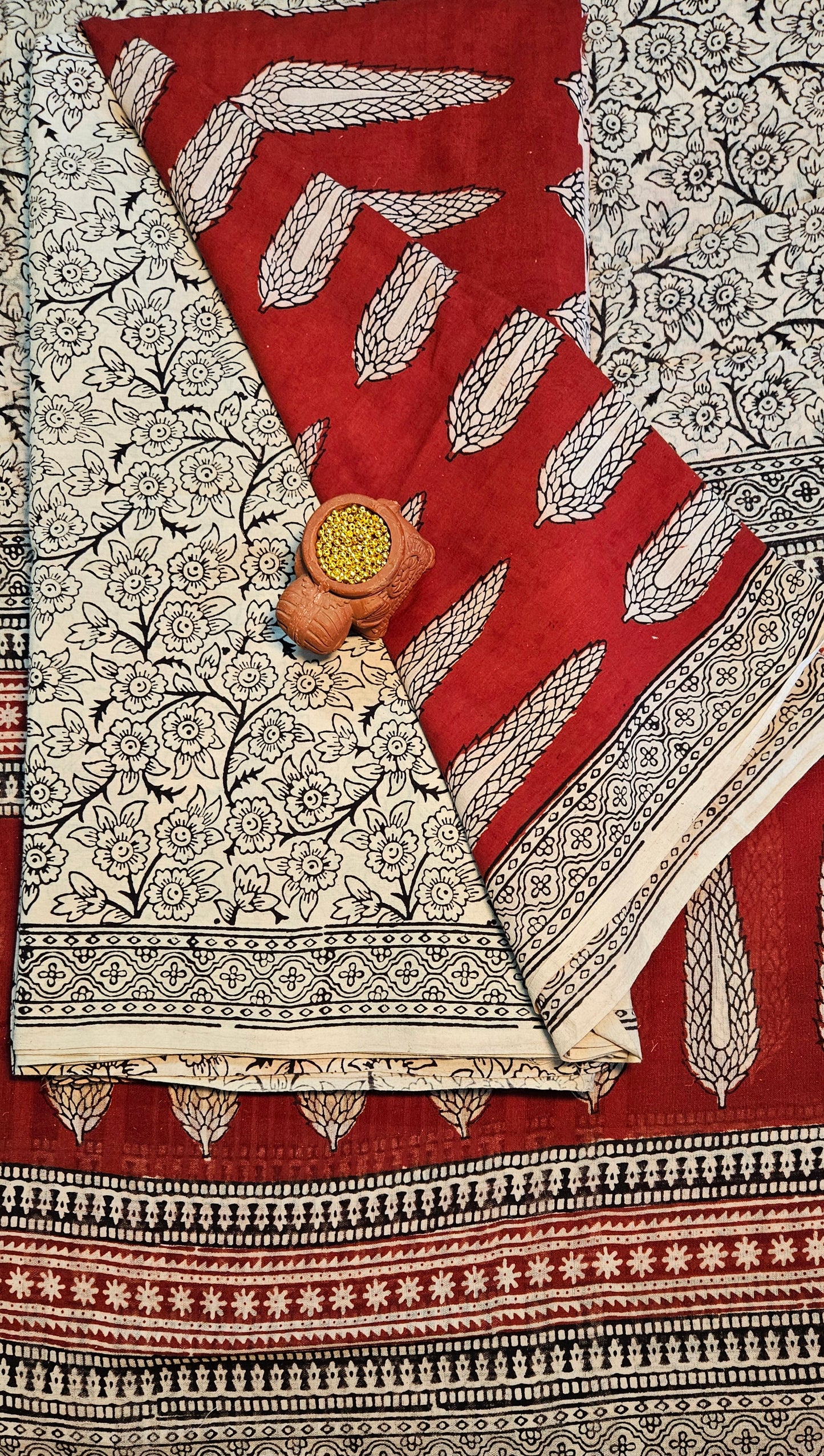 Red’n’white bagh print cotton suit material