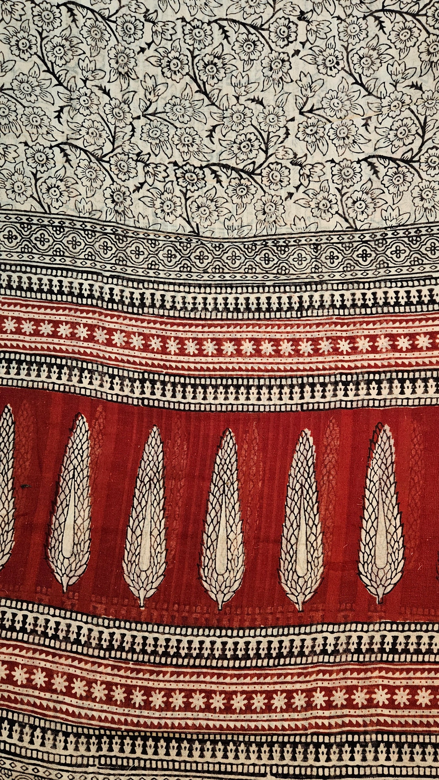 Red’n’white bagh print cotton suit material