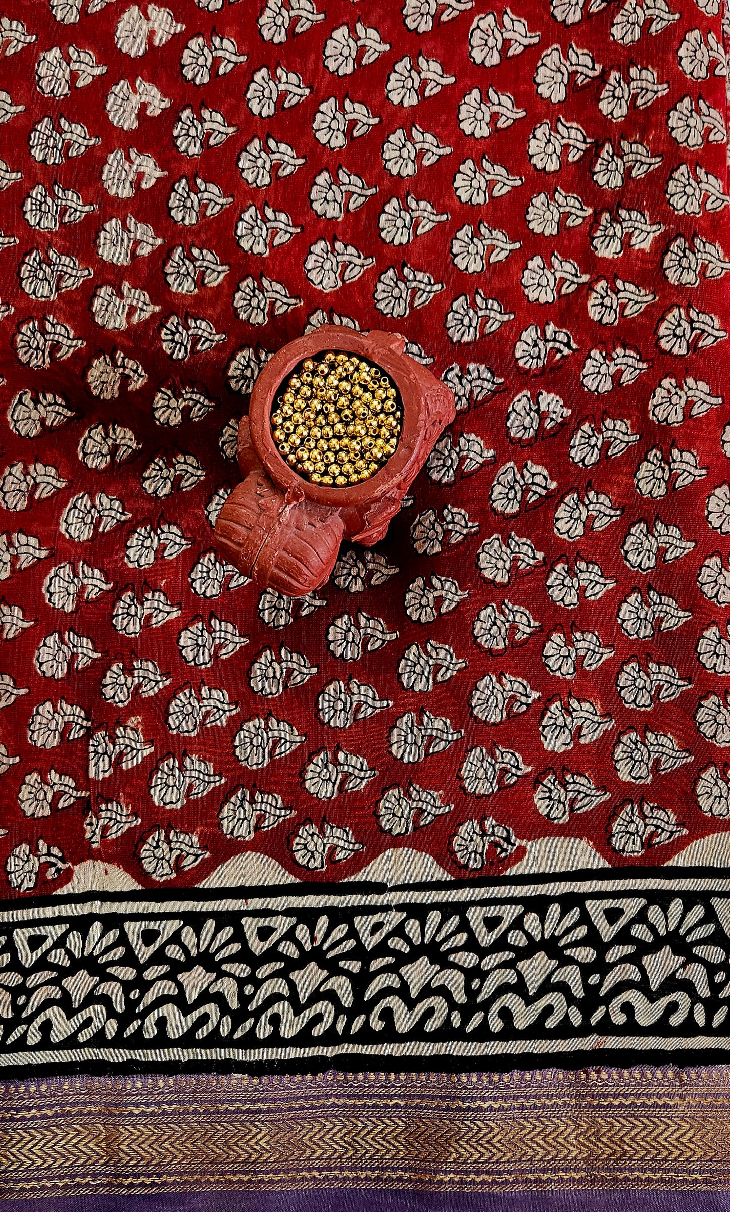 Red'n'white maheshwari silk cotton suit