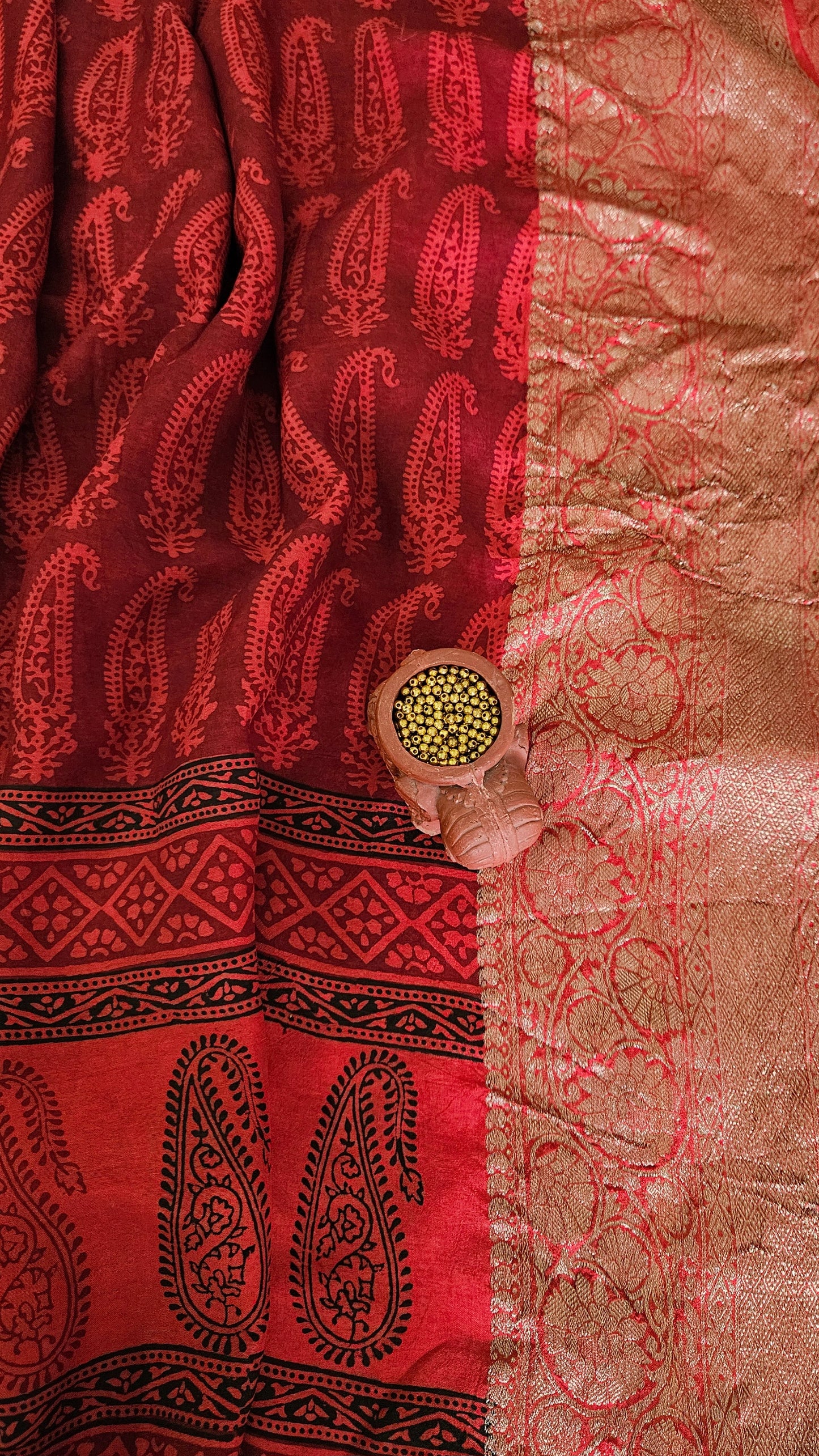 Red'n'black Dola silk bagh print kurta material with zari weaved borders