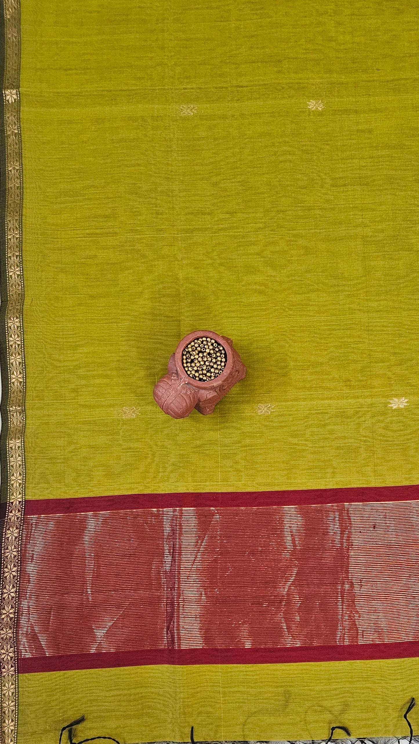 Red'n'mehandi green handloom maheshwari suit