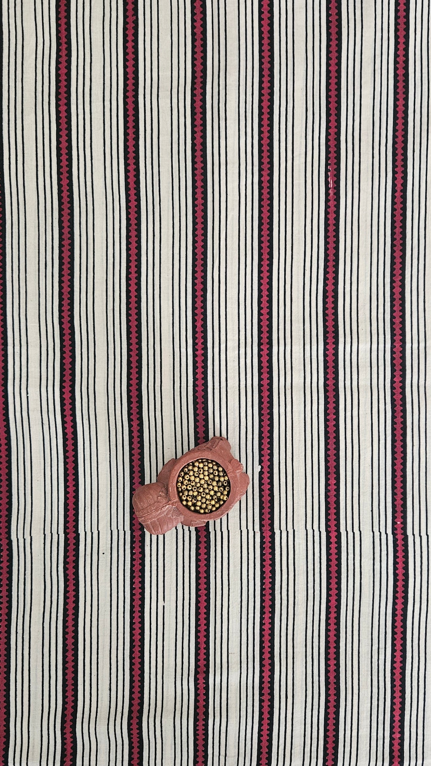 Black'n'beige ajrakh print cotton suit with neck yoke