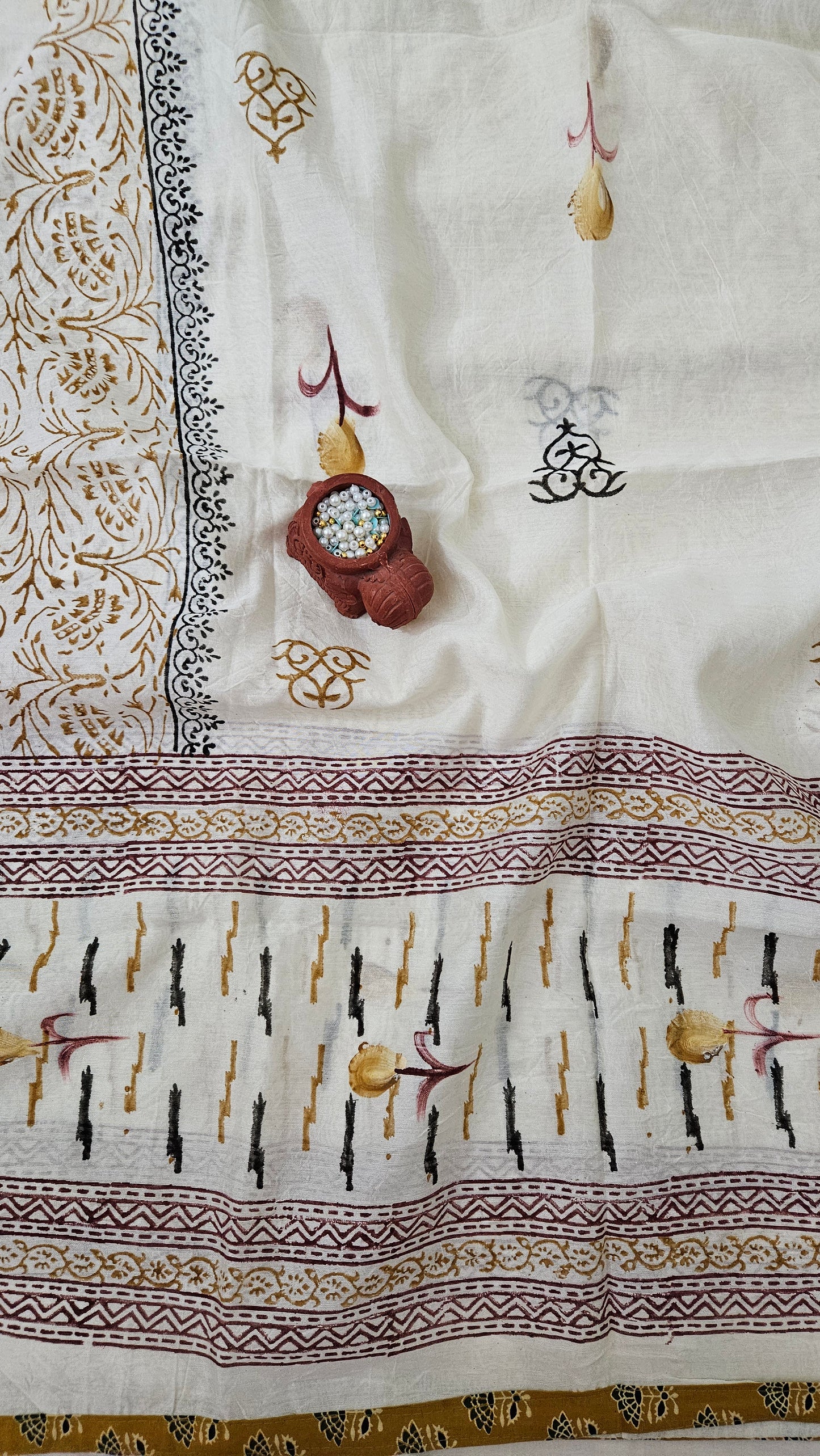 Mustard’n’off white gamthi print cotton suit