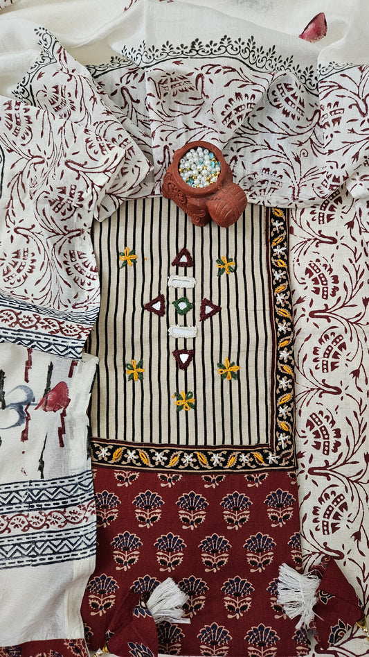 Brick red’n’off white gamthi print cotton suit