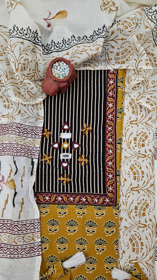 Mustard’n’off white gamthi print cotton suit