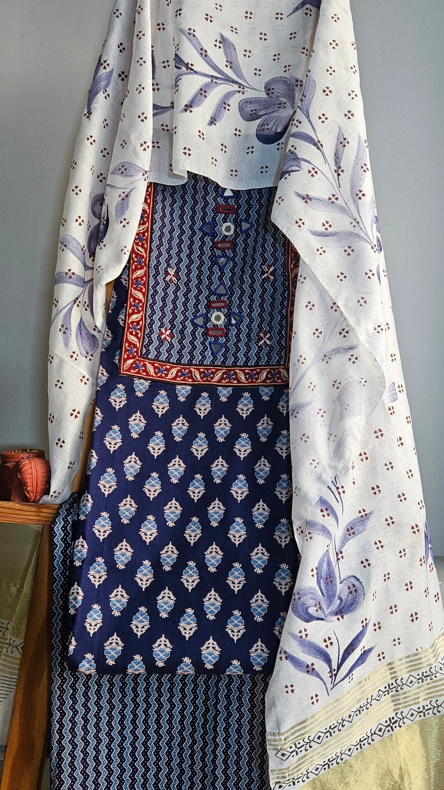 Indigo neck yoke gamthi print cotton suit